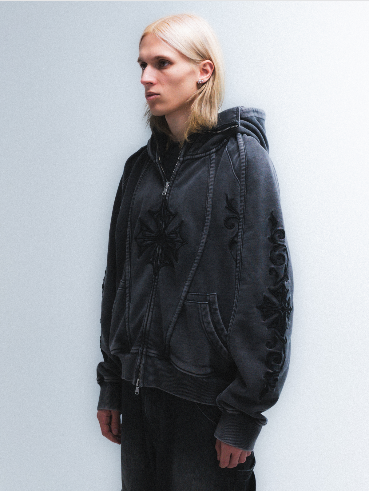 Holy Phantom (Black)